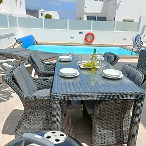 Pousadoiro Playa Blanca (Lanzarote)