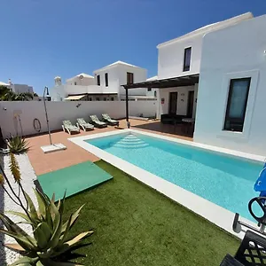 Paquita Villa
