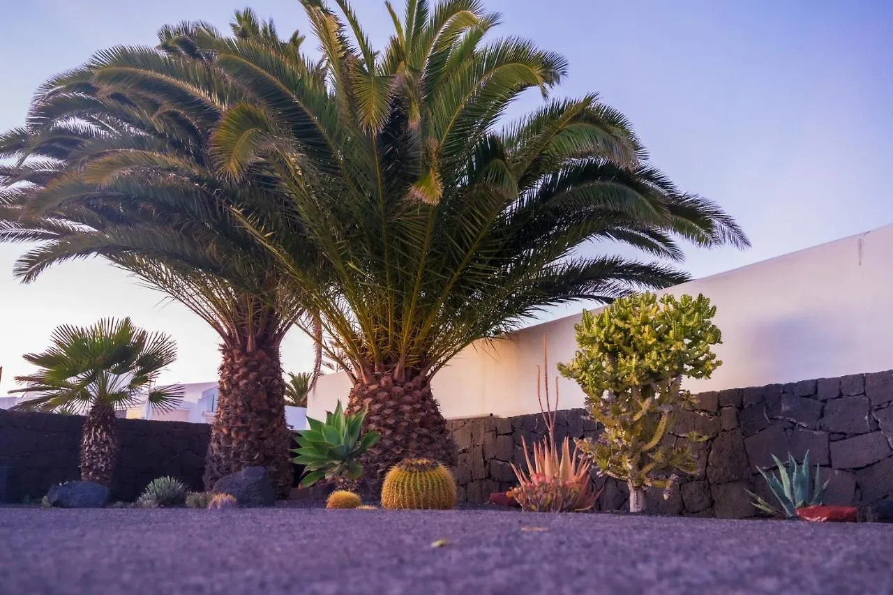 Dias Felices - Heated Pool Villa Playa Blanca  Spain